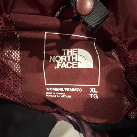 The North Face Women’s ThermoBall Snow Triclimate 3-in-1 XL Jacket - Picture 9 of 10